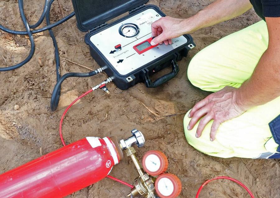 Electronic leak detection equipment in use in Norwalk, CA